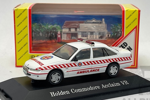 Holden Commodore VR Acclaim Ambulance.jpg