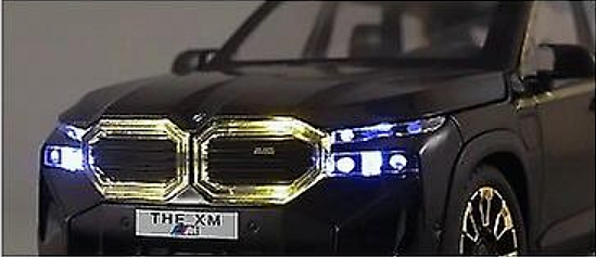 BMW XM svieti.jpg