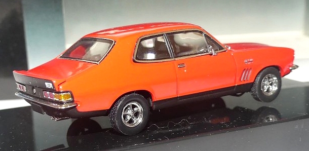 Holden Torana LJ AUTOart 2.jpg