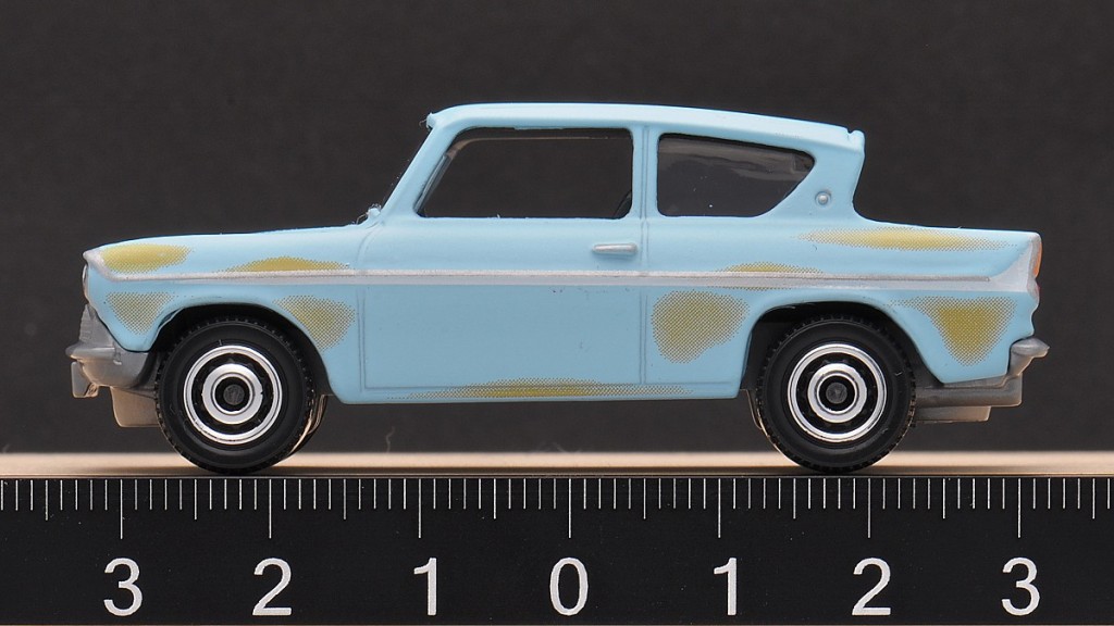 aDSC_8750_1962 Ford Anglia.jpg