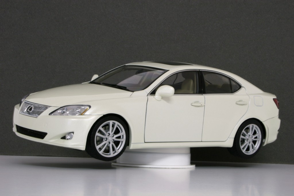 LEXUS_IS_350_2006_04.jpg