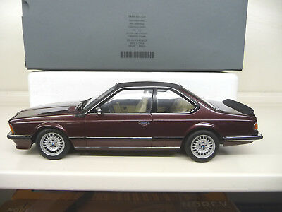 118-Autoart-BMW-635CSI-Bordeaux-metallic-Dealer-Edition.jpg