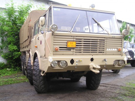 tatra 813 8x8 Kolos_1.jpg