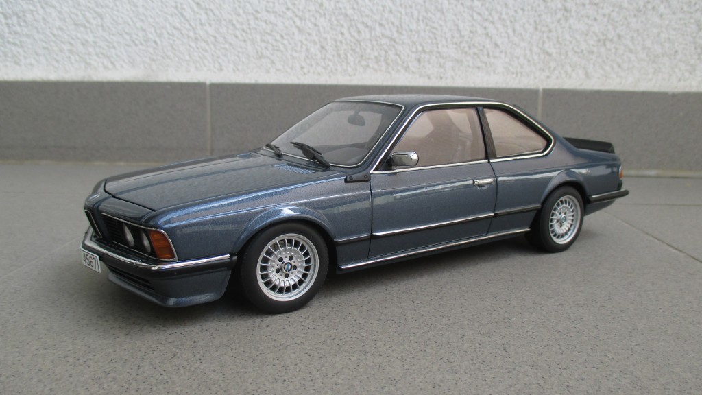 BMW_635CSi_blue_01.JPG