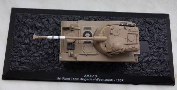 amx-13.04.jpg