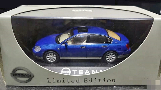 Nissan Teana 1. gen China Dealer 3.jpg