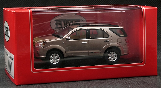 Toyota Fortuner 4.jpg