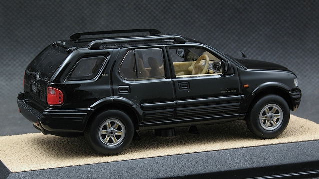 ISUZU Wizard 3.jpg