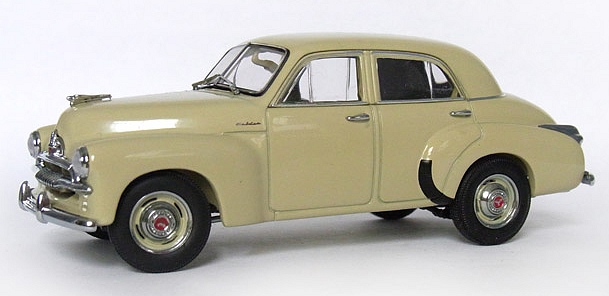 Holden FJ AutoArt 1.jpg