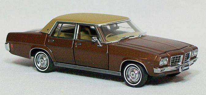 Holden HQ Statesman de Ville Trax Opal 1.jpg